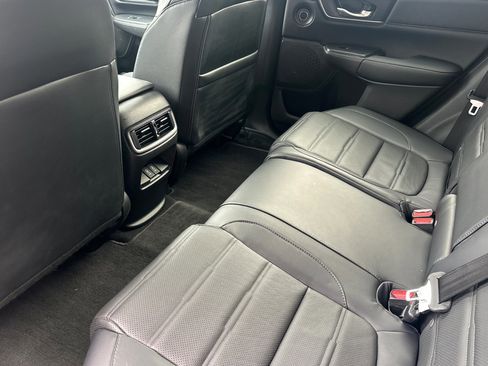 Used 2017 Honda CR-V Touring image 9