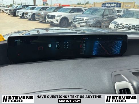 Used 2025 Ford Expedition Max Active AWD/4WD image 23