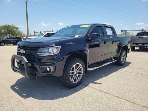 Used 2022 Chevrolet Colorado LT w/ Luxury Package RWD image 2