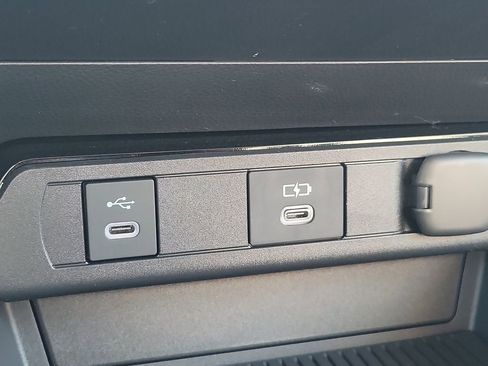 New 2026 Toyota Prius SE image 31