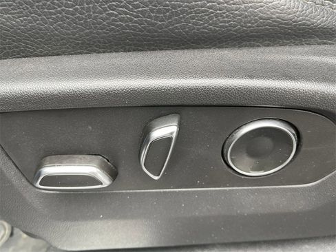 Used 2024 GMC Sierra 3500 Denali w/ Denali Reserve Package image 12