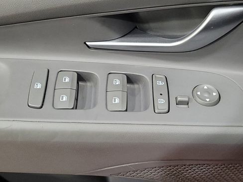 Used 2022 Hyundai Elantra SEL w/ Cargo Package image 27