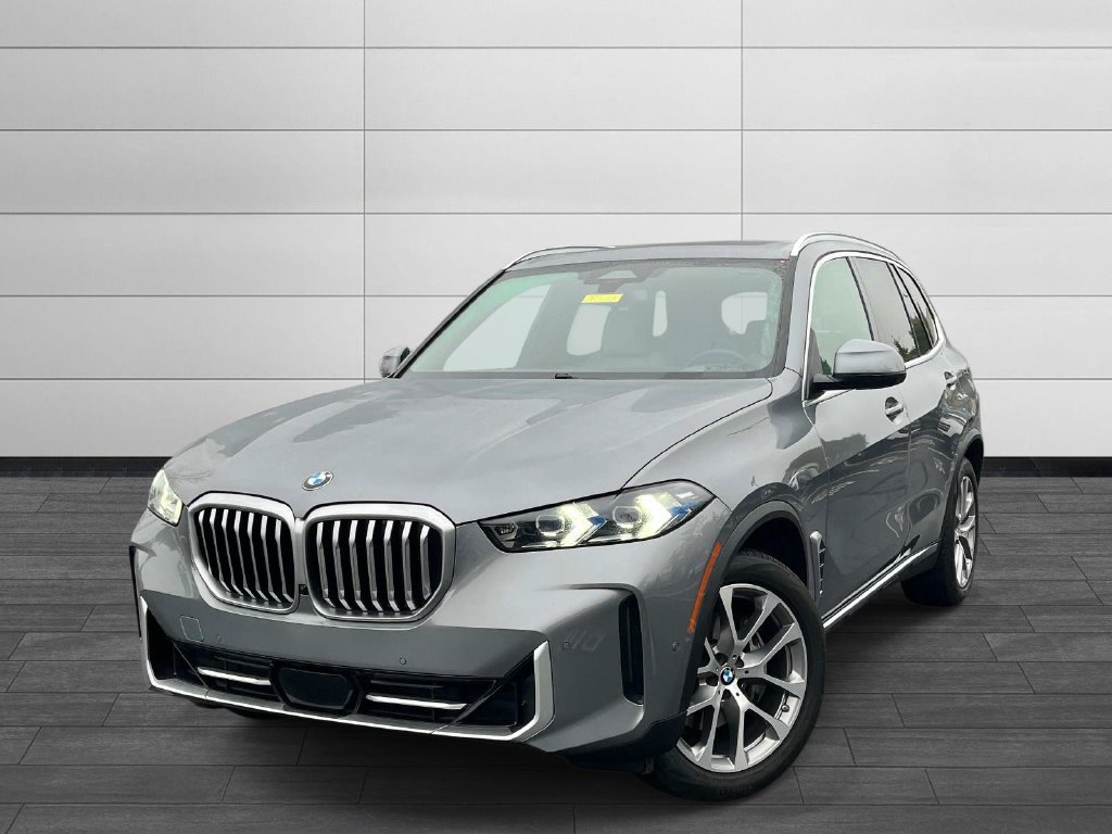 Used 2024 BMW X5 xDrive40i w/ Premium Package AWD/4WD image 1