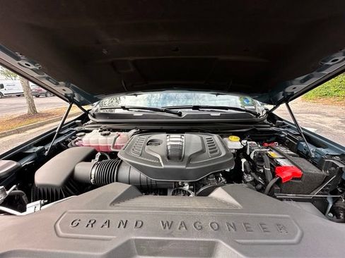 Used 2026 Jeep Grand Wagoneer Limited AWD/4WD image 16