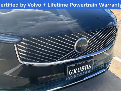 Certified 2025 Volvo XC90 B5 Plus image 38