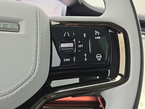 New 2026 Land Rover Range Rover Sport Dynamic SE AWD/4WD image 18