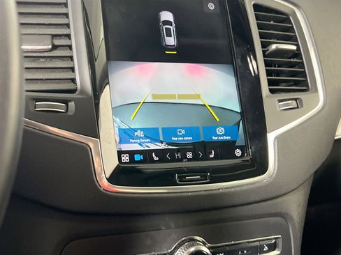 Used 2023 Volvo XC90 B5 Core w/ Protection Package Premier image 14