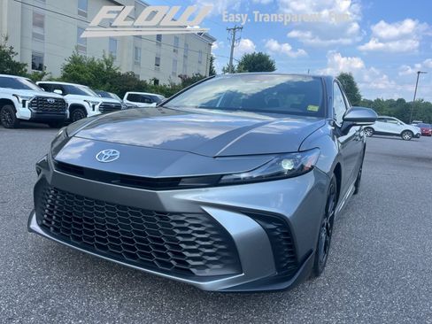 Used 2026 Toyota Camry SE w/ Convenience Package FWD image 30