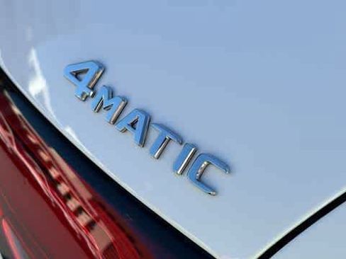 Certified 2026 Mercedes-Benz GLC 300 4MATIC image 9