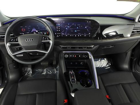 Used 2025 Audi Q5 Premium Plus w/ Premium Plus AWD/4WD image 25
