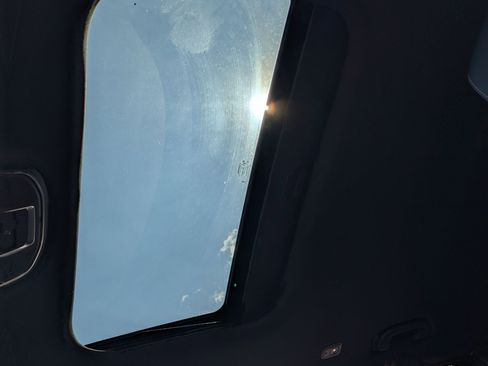 New 2025 Jeep Grand Cherokee L Altitude image 13