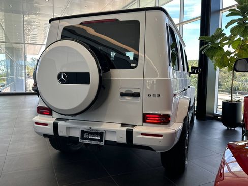 New 2026 Mercedes-Benz G 63 AMG 4MATIC image 3