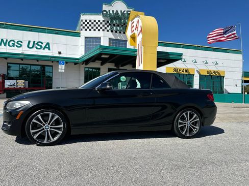 Used 2016 BMW 228i Convertible image 2