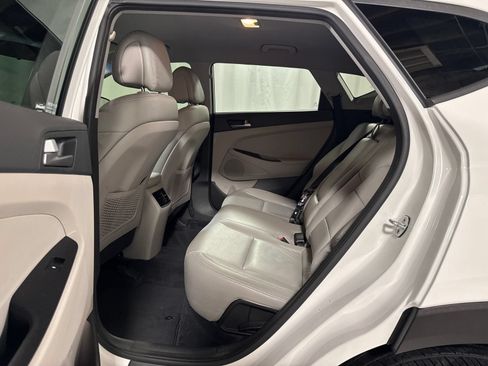 Used 2017 Hyundai Tucson Sport w/ Cargo Package FWD image 5