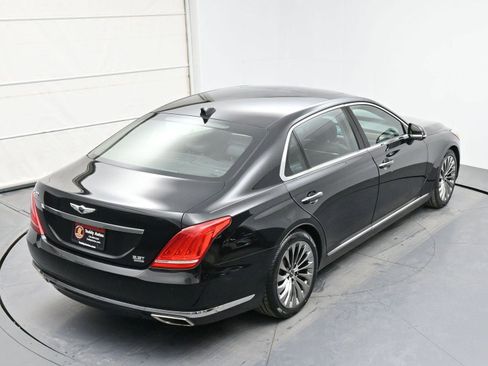 Used 2017 Genesis G90 3.3T Premium image 33