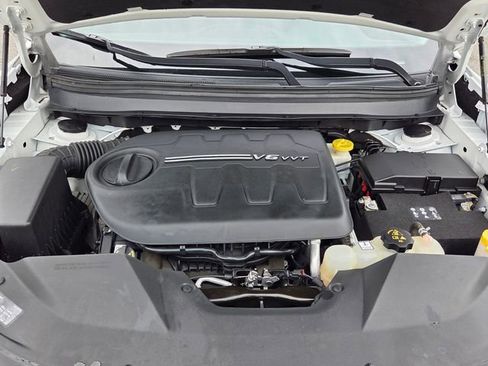 Used 2020 Jeep Cherokee Limited image 23