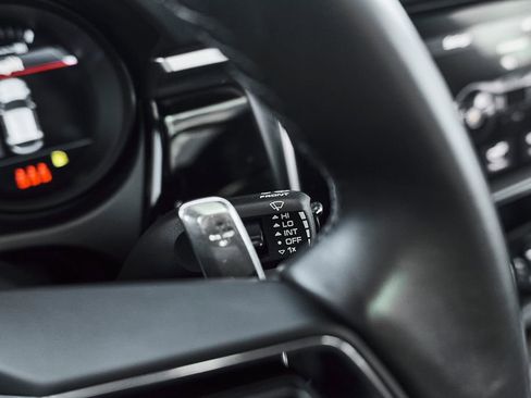 Used 2022 Porsche Macan S AWD/4WD image 43