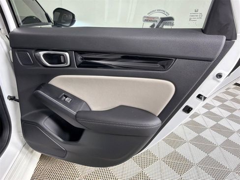 Used 2024 Honda Civic Touring image 18