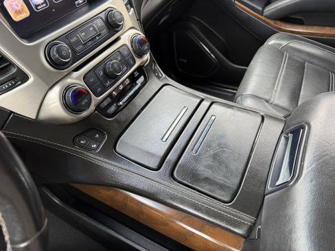 Used 2019 GMC Yukon XL Denali image 13