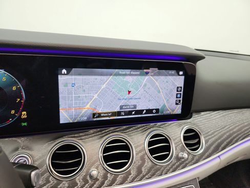 Used 2021 Mercedes-Benz E 350 Sedan image 14