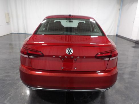 Used 2021 Volkswagen Passat 2.0T S FWD image 5