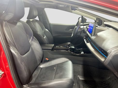 Used 2024 Toyota Prius Limited w/ Limited Premium Package FWD image 25