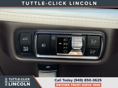 Certified 2023 Lincoln Nautilus Black Label w/ Class II Trailer Tow Package AWD/4WD image 25