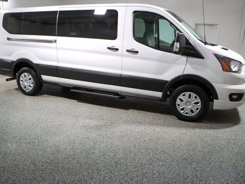 Used 2023 Ford Transit 350 XLT image 6