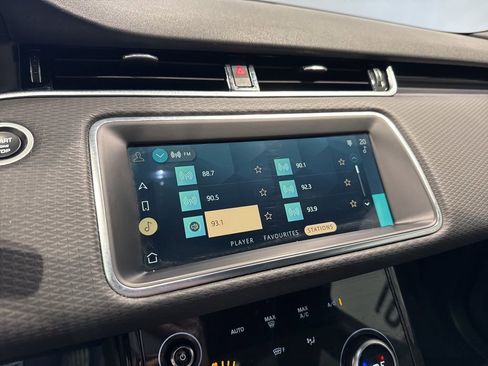 Used 2021 Land Rover Range Rover Evoque S image 16