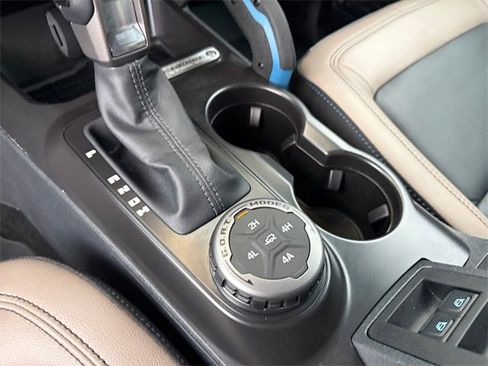 Used 2024 Ford Bronco Wildtrak image 18