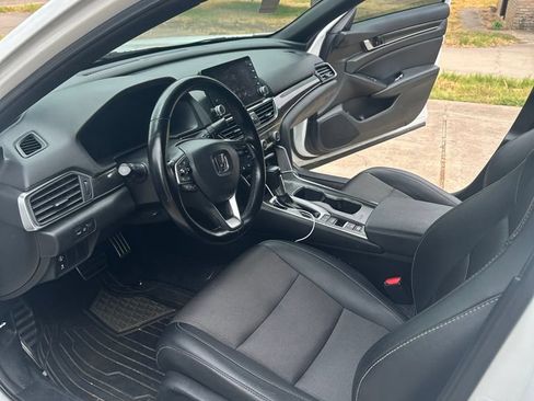 Used 2021 Honda Accord Sport image 4