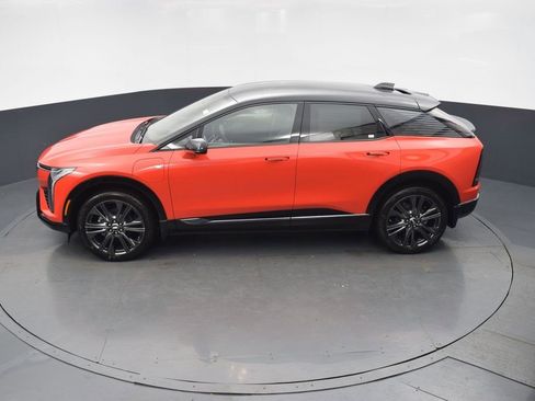 New 2026 Cadillac Optiq Sport 2 image 44