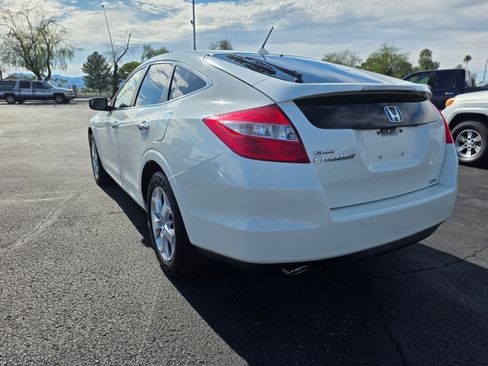 Used 2011 Honda Crosstour EX-L image 3