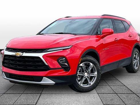 Used 2023 Chevrolet Blazer LT w/ Convenience Package FWD image 1