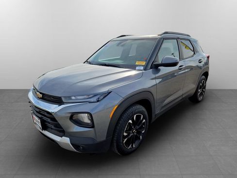 Used 2021 Chevrolet TrailBlazer LT w/ Convenience Package image 12