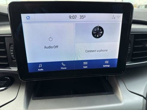 Certified 2022 Ford Explorer XLT w/ Equipment Group 202A image 25