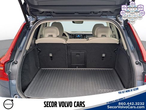 Certified 2023 Volvo XC60 B5 Plus w/ Climate Package AWD/4WD image 7