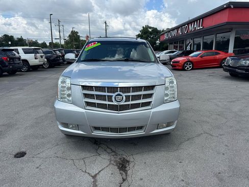 Used 2012 Cadillac Escalade Platinum AWD/4WD image 8