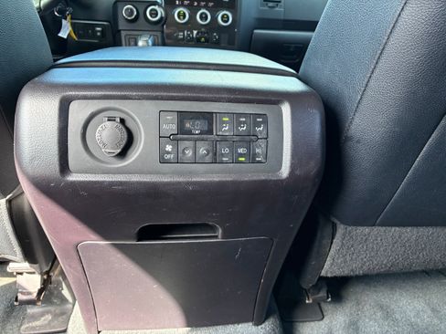 Used 2018 Toyota Sequoia TRD Sport AWD/4WD image 19