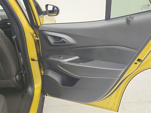 New 2025 Chevrolet Trax RS w/ Driver Confidence Package image 36