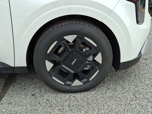 New 2026 Kia Carnival EX image 10