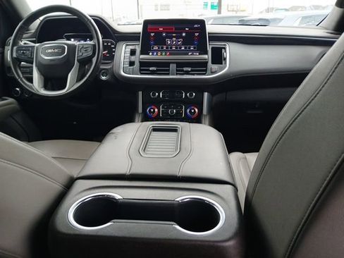 Used 2021 GMC Yukon SLT w/ SLT Premium Package image 14