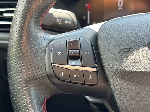 Used 2024 Ford Escape ST-Line FWD image 25