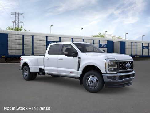 New 2026 Ford F350 4x4 Crew Cab DRW Super Duty image 7