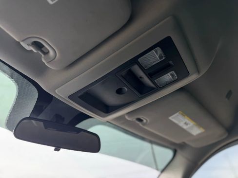 Used 2018 RAM 3500 Tradesman w/ Chrome Appearance Group image 19