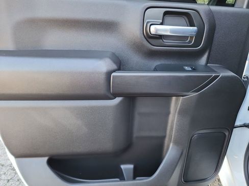 Used 2025 Chevrolet Silverado 2500 Custom w/ Custom Value Package image 36