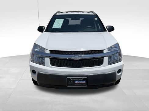 Used 2005 Chevrolet Equinox LS w/ Preferred Equipment Group FWD image 2