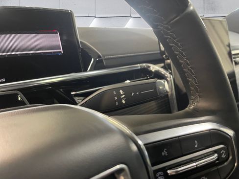 Used 2024 GMC Sierra EV Denali image 12