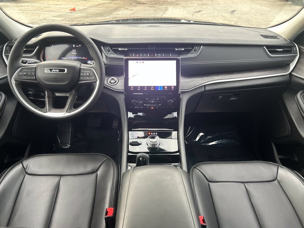 Certified 2023 Jeep Grand Cherokee L Limited w/ Luxury Tech Group II AWD/4WD image 33