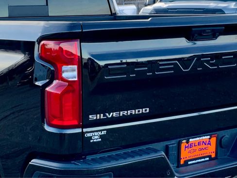 Used 2024 Chevrolet Silverado 1500 High Country w/ Technology Package image 14